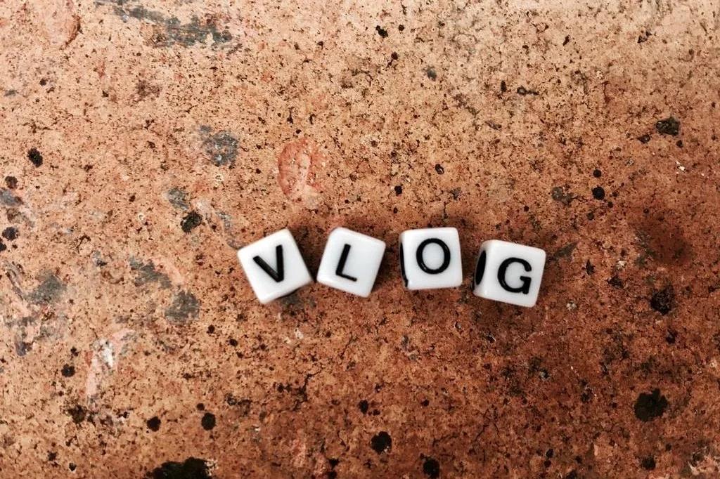 涨粉赚钱两不误？试试这几个类型的Vlog！