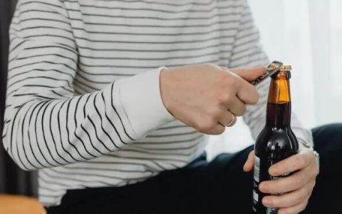这两款开瓶器，在抖音卖了50万份！