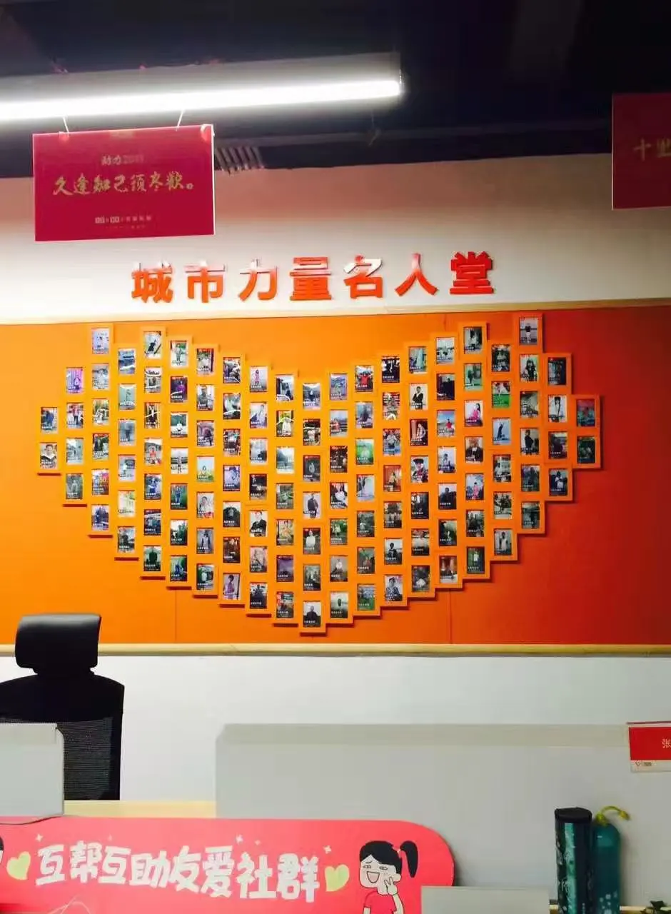 两大万人AI社群互怼，付费社群真不是个好生意！